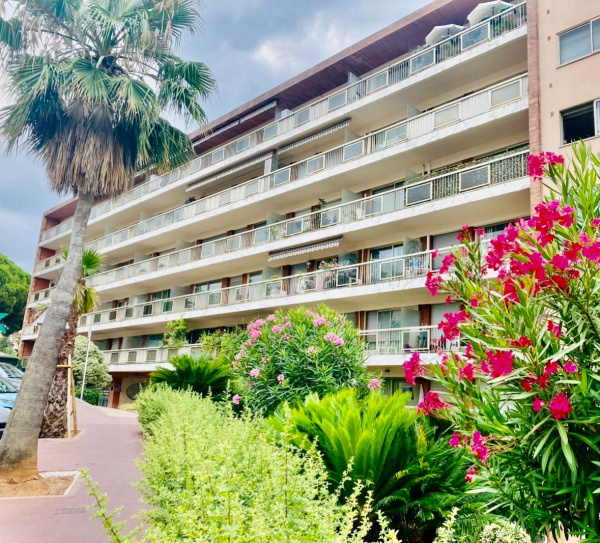 Offres de location Appartement Cannes 06400