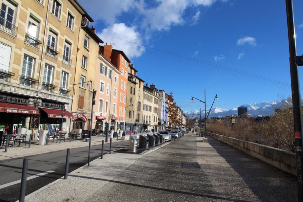 Vente Immobilier Professionnel Murs commerciaux Grenoble 38000