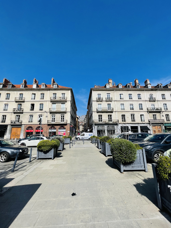Offres de vente Immeuble Grenoble 38000