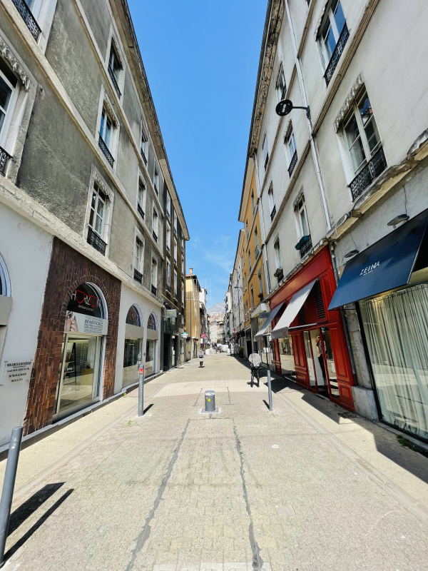 Offres de vente Immeuble Grenoble 38000