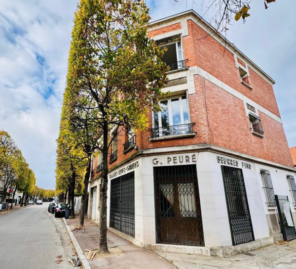 Vente Immobilier Professionnel Murs commerciaux Saint-Cloud 92210